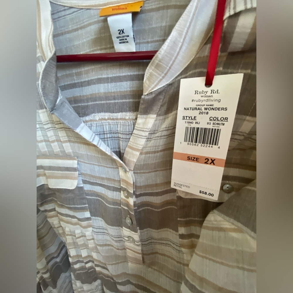NWT Ruby Rd. plus top - Picture 4 of 13